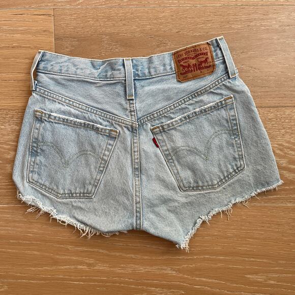 Levi's 501 Cutoff Denim Button Fly Jean Shorts sz 25 - Picture 2 of 4